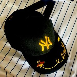 New York Yankees hat 🧢